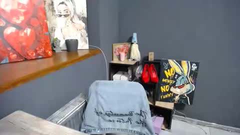 Gloria online show from September 9, 2025, 6:35 am