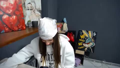 Gloria online show from September 16, 2025, 6:47 am