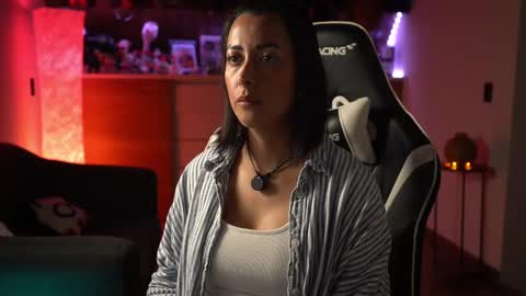 Snapshot of tiny_panther chatting on March 11, 2025, 12:54 am Ana Molly online show from March 11, 2025, 12:54 am