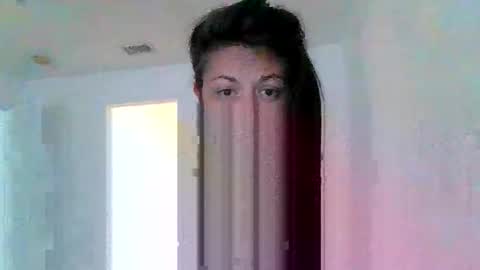 Snapshot of tinyassbossymilf chatting on October 31, 2025, 5:58 pm tinyassbossymilf online show from October 31, 2025, 5:58 pm