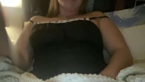 Snapshot of tinydancer1824 chatting on November 9, 2025, 8:01 am Tiny Dancer online show from November 9, 2025, 8:01 am