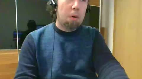 Snapshot of tirolerboy27 chatting on December 2, 2024, 1:13 pm Tirolerboy27 online show from December 2, 2024, 1:13 pm