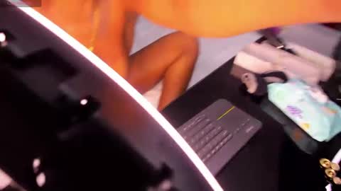 Snapshot of tisha_cole chatting on February 2, 2025, 4:54 pm Tisha online show from February 2, 2025, 4:54 pm