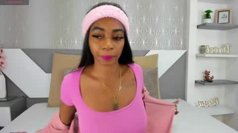 Snapshot of tisha_cole chatting on February 14, 2025, 2:33 pm Tisha online show from February 14, 2025, 2:33 pm