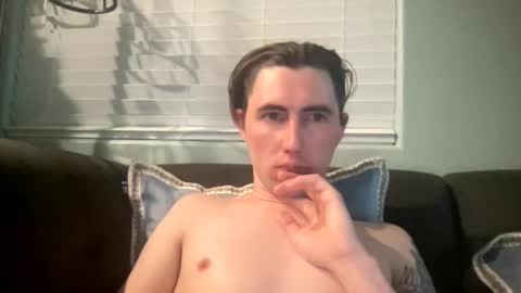 tlayne410 online show from November 30, 2025, 8:07 am