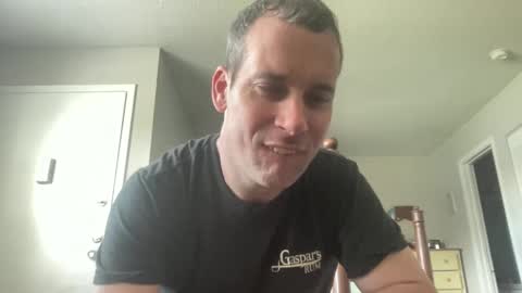 tleigh24 online show from February 15, 2025, 5:50 pm