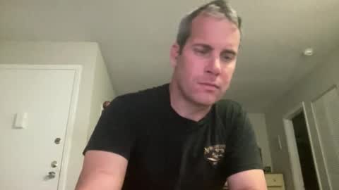 tleigh24 online show from December 17, 2025, 12:38 am