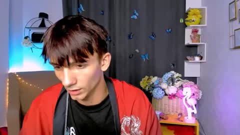 Snapshot of tobi_yours chatting on September 24, 2025, 7:06 pm tobi_yours online show from September 24, 2025, 7:06 pm