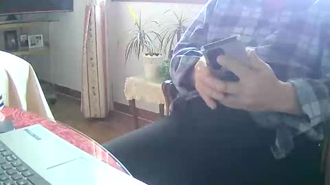 Snapshot of tobikoyuzu chatting on January 5, 2025, 3:34 pm Tobiko online show from January 5, 2025, 3:34 pm