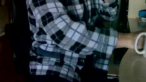 Snapshot of tobikoyuzu chatting on January 19, 2025, 4:57 pm Tobiko online show from January 19, 2025, 4:57 pm