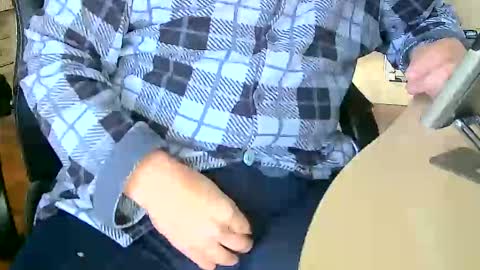 Snapshot of tobikoyuzu chatting on February 1, 2025, 4:00 pm Tobiko online show from February 1, 2025, 4:00 pm