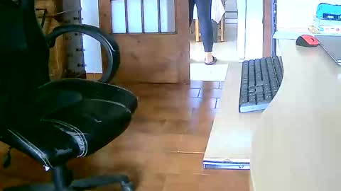 Snapshot of tobikoyuzu chatting on February 11, 2025, 3:08 pm Tobiko online show from February 11, 2025, 3:08 pm