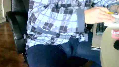 Snapshot of tobikoyuzu chatting on March 5, 2025, 1:28 pm Tobiko online show from March 5, 2025, 1:28 pm