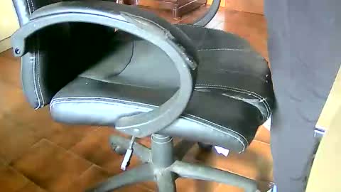 Snapshot of tobikoyuzu chatting on December 14, 2025, 2:00 pm Tobiko online show from December 14, 2025, 2:00 pm