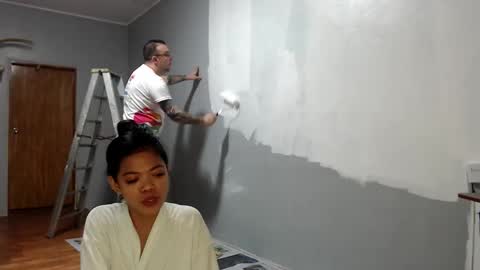 LuckyLaura online show from October 10, 2025, 6:12 am