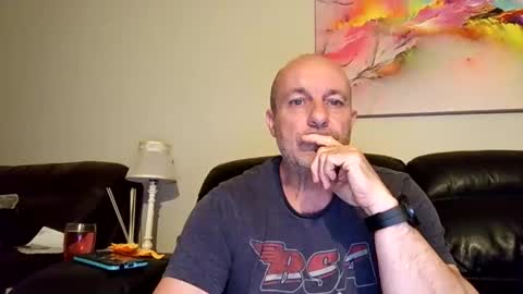 Snapshot of toerag69 chatting on October 8, 2025, 6:49 pm toerag69 online show from October 8, 2025, 6:49 pm