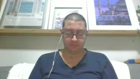 Snapshot of toidon chatting on October 23, 2025, 1:16 am Toidon online show from October 23, 2025, 1:16 am