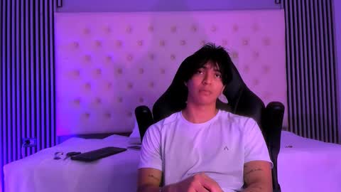 toji lee online show from November 11, 2025, 10:54 pm