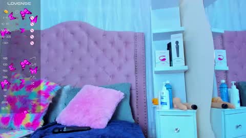 Snapshot of tokito_mitsuri chatting on December 5, 2024, 1:49 pm tokito mitsuri online show from December 5, 2024, 1:49 pm