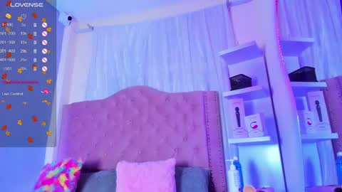 Snapshot of tokito_mitsuri chatting on January 23, 2025, 6:35 pm tokito mitsuri online show from January 23, 2025, 6:35 pm