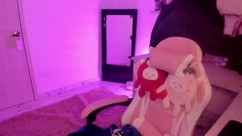 Snapshot of toky222 chatting on January 18, 2025, 12:04 pm Tokyo online show from January 18, 2025, 12:04 pm