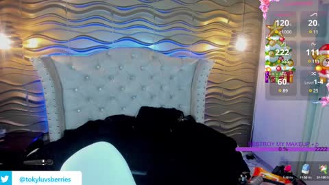 Snapshot of toky_doll chatting on December 21, 2024, 10:40 pm toky online show from December 21, 2024, 10:40 pm