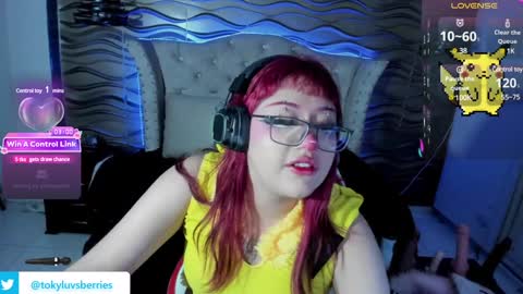 Snapshot of toky_doll chatting on January 11, 2025, 9:57 pm toky online show from January 11, 2025, 9:57 pm