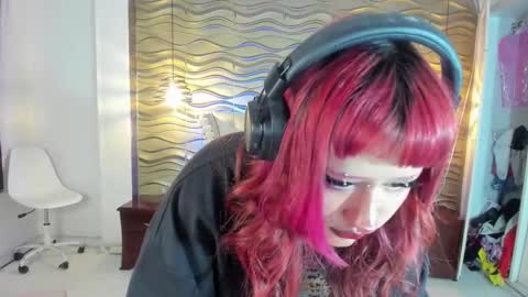 Snapshot of toky_doll chatting on February 19, 2025, 1:18 am toky online show from February 19, 2025, 1:18 am