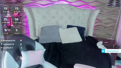 Snapshot of toky_doll chatting on March 11, 2025, 11:48 pm toky online show from March 11, 2025, 11:48 pm