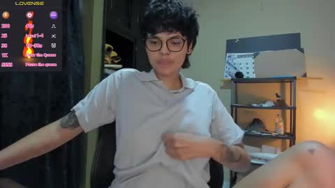 Snapshot of tokyo_uwu chatting on December 24, 2024, 9:11 pm sofi 3 online show from December 24, 2024, 9:11 pm