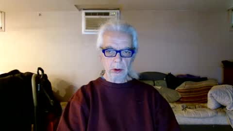 Snapshot of tom112292014 chatting on December 6, 2024, 6:39 pm tom112292014 online show from December 6, 2024, 6:39 pm