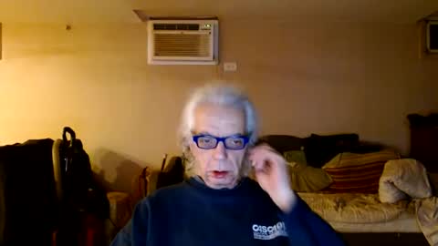 Snapshot of tom112292014 chatting on December 8, 2024, 12:40 am tom112292014 online show from December 8, 2024, 12:40 am