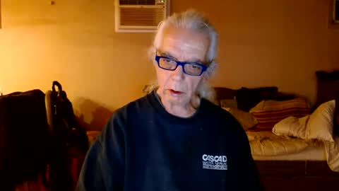 Snapshot of tom112292014 chatting on December 11, 2024, 2:41 am tom112292014 online show from December 11, 2024, 2:41 am