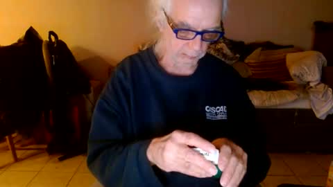 Snapshot of tom112292014 chatting on December 26, 2024, 11:35 pm tom112292014 online show from December 26, 2024, 11:35 pm