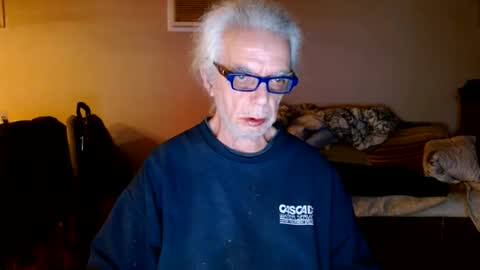 Snapshot of tom112292014 chatting on January 5, 2025, 4:04 am tom112292014 online show from January 5, 2025, 4:04 am