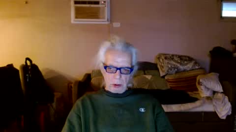 Snapshot of tom112292014 chatting on January 9, 2025, 9:16 pm tom112292014 online show from January 9, 2025, 9:16 pm