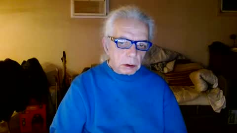 Snapshot of tom112292014 chatting on February 2, 2025, 3:54 am tom112292014 online show from February 2, 2025, 3:54 am