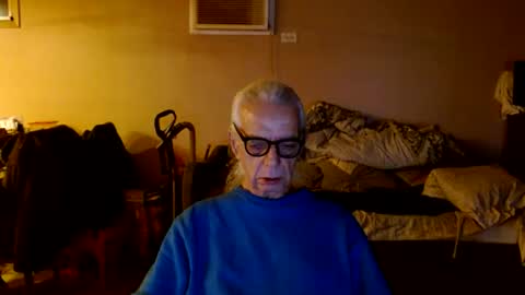 Snapshot of tom112292014 chatting on October 23, 2025, 10:58 am tom112292014 online show from October 23, 2025, 10:58 am
