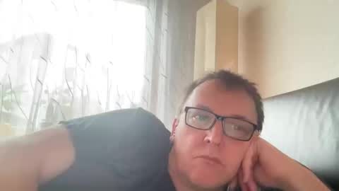 Snapshot of tom6644 chatting on January 31, 2025, 2:49 pm Tom online show from January 31, 2025, 2:49 pm