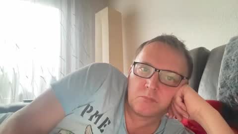 Snapshot of tom6644 chatting on February 15, 2025, 4:01 pm Tom online show from February 15, 2025, 4:01 pm