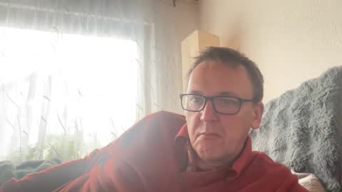 Snapshot of tom6644 chatting on November 14, 2025, 1:21 pm Tom online show from November 14, 2025, 1:21 pm