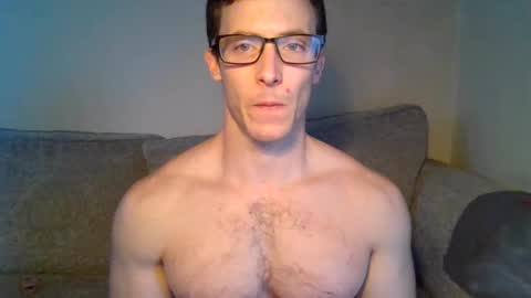 tom90ukx online show from February 28, 2025, 10:30 am