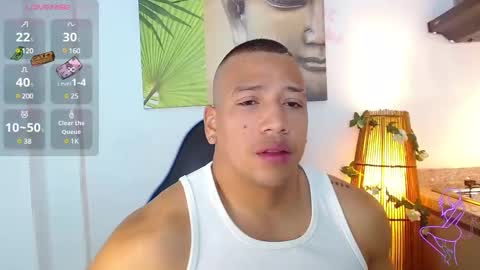 Snapshot of tom_muscle1 chatting on February 11, 2025, 11:43 am Tom muscle1 online show from February 11, 2025, 11:43 am