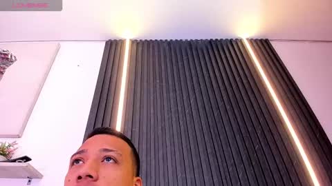 Snapshot of tom_muscle1 chatting on November 14, 2025, 12:04 pm Tom muscle1 online show from November 14, 2025, 12:04 pm