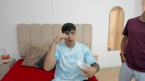 TomasANDalejo online show from December 3, 2025, 12:25 pm