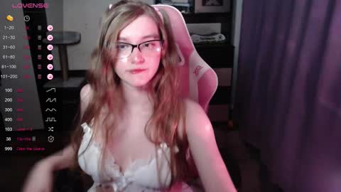 tomato_tease online show from November 4, 2025, 6:40 pm