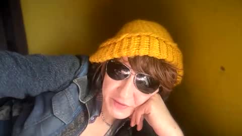 Snapshot of tomboy_titties chatting on January 1, 2025, 7:32 pm tomboy_titties online show from January 1, 2025, 7:32 pm