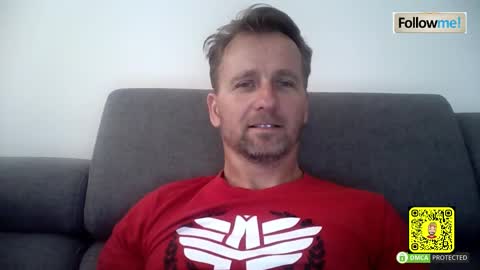 Snapshot of tomhardic chatting on October 31, 2025, 8:37 am TOM online show from October 31, 2025, 8:37 am