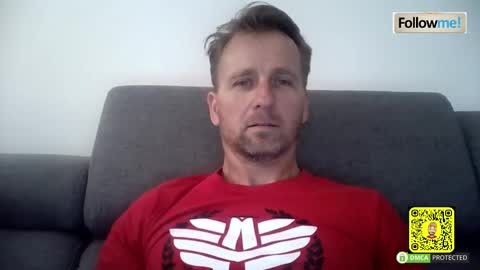 Snapshot of tomhardic chatting on November 7, 2025, 10:54 pm TOM online show from November 7, 2025, 10:54 pm