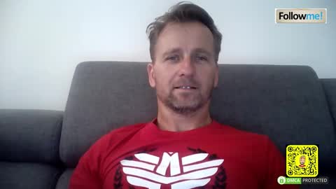 Snapshot of tomhardic chatting on November 21, 2025, 9:46 pm TOM online show from November 21, 2025, 9:46 pm